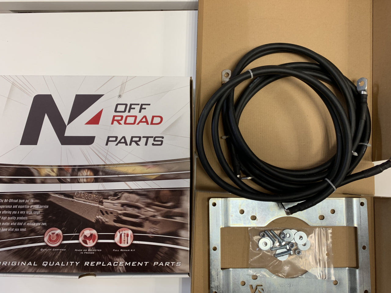 Kit support spécifique de fixation déport 2 mètres pour boitier relais de treuil Warn VR Evo Zeon Tabor N4-Offroad sur Xperts4x4 Accessoires 4x4 Off-Road