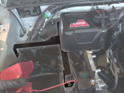 Kit support boitier relais treuil dans compartiment moteur Jimny 2018+ N4-Offroad sur Xperts4x4 Accessoires 4x4 Off-Road