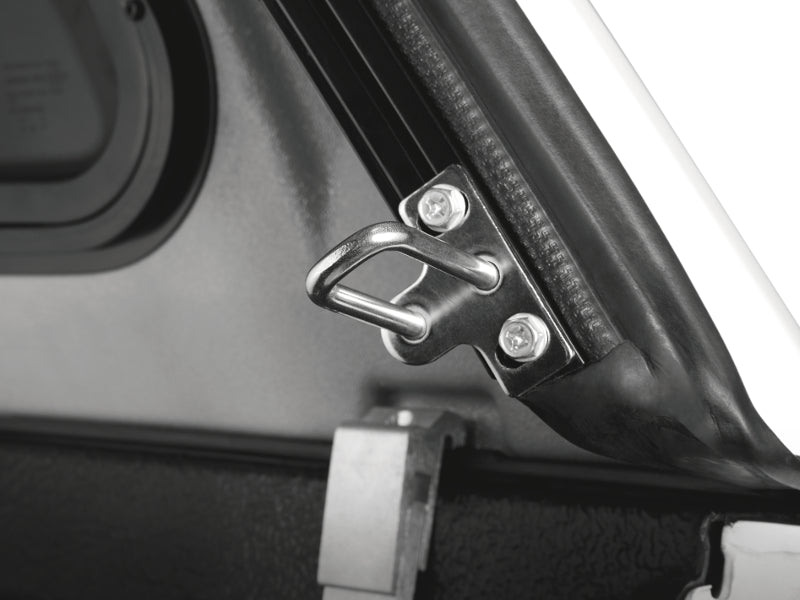 Hardtop Aeroklas avec fenêtres coulissantes pour Ford Ranger Raptor 2023+ Next Gen, en aluminium robuste, vue de côté.