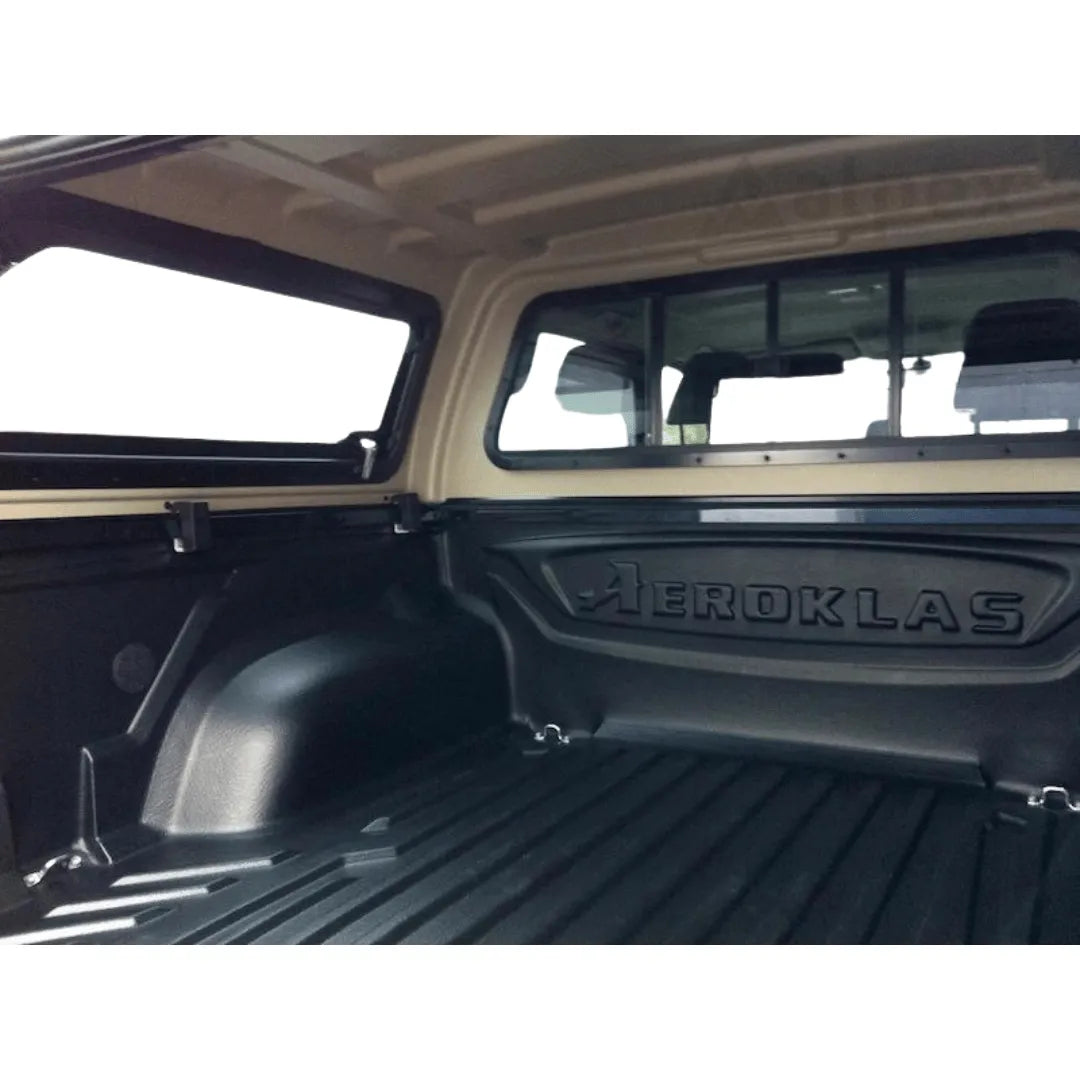 Hardtop Aeroklas VW Amarok 2010 à 2022 avec Fenêtres Battantes sur Xperts4x4 Accessoires 4x4 Off-Road