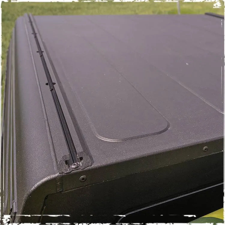 Hardtop Alu-Cab Contour Isuzu D-Max 2020-2023 Double Cab sur Xperts4x4 Accessoires 4x4 Off-Road