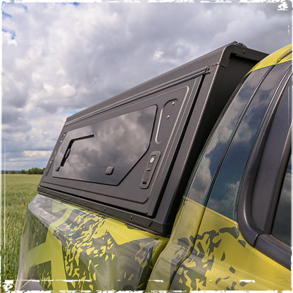 Hardtop Alu-Cab Contour Isuzu D-Max 2020-2023 Double Cab sur Xperts4x4 Accessoires 4x4 Off-Road