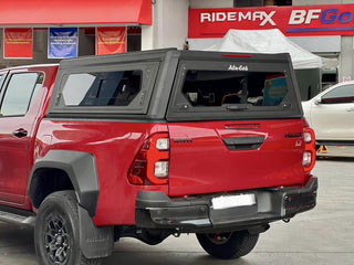 Hardtop Alu-Cab Contour Toyota Hilux 2016 à Présent Alu-Cab Double Cab / Avec Fenêtres latérales vitrées AC-C2-D-TH16-W Xperts4x4