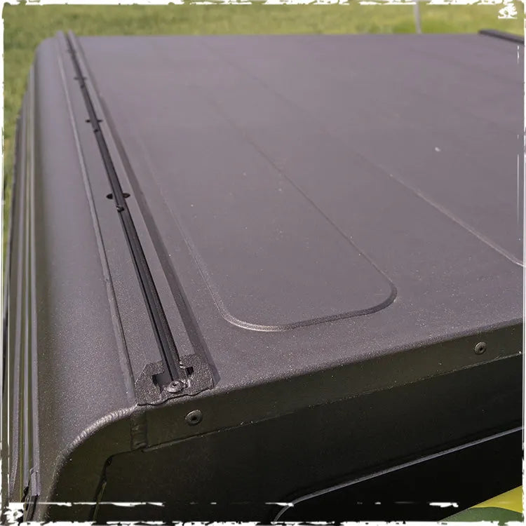 Hardtop Alu-Cab Contour Toyota Hilux 2016 à Présent sur Xperts4x4 Accessoires 4x4 Off-Road