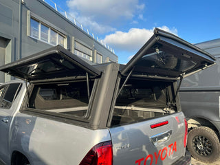 Hardtop Alu-Cab Contour Toyota Hilux 2016 à Présent Alu-Cab Xperts4x4