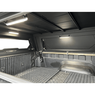 Hardtop Alu-Cab Contour Toyota Hilux 2016 à Présent Alu-Cab Xperts4x4