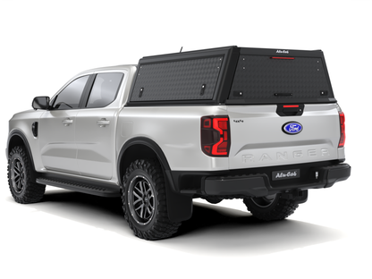 Hardtop Alu-Cab "Guard" pour Ford Ranger/Raptor 2023+ Double-Cab, robuste et en aluminium, installé sur le véhicule.