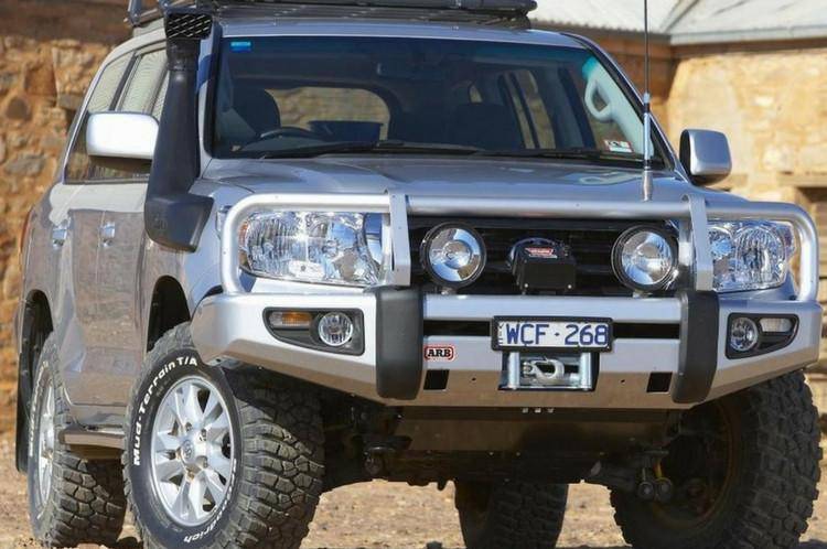 Pare-choc Avant ARB pour Land Cruiser 200 Series 2007 a 2015 | Deluxe Bullbar - ARB - Xperts 4x4