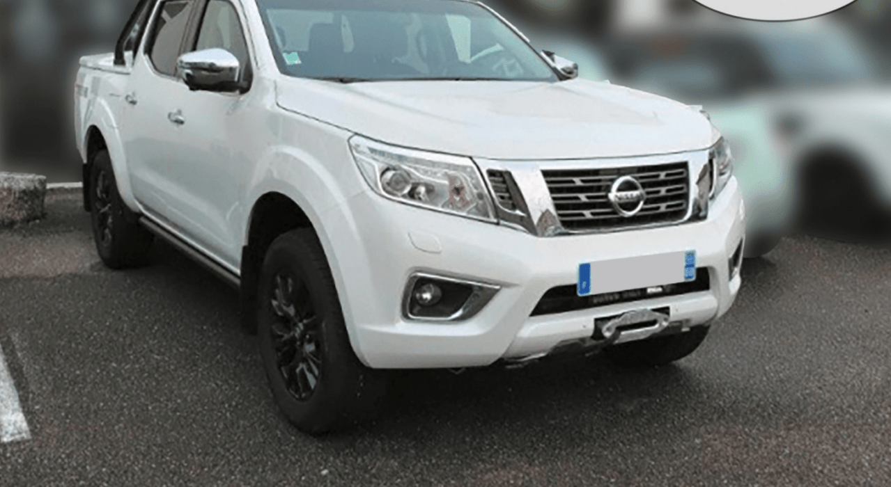 Platine de Treuil Nissan Navara NP300 et Class X sur Pare-choc d'Origine - N4 OFFROAD - Xperts 4x4