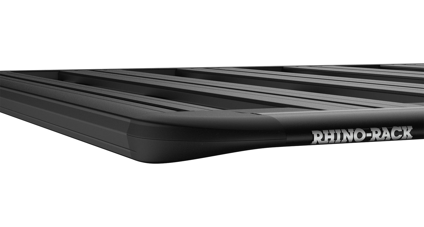 Kit galerie de toit RHINO-RACK pour van utilitaire, dimensions 2700mm x 1472mm, robuste et facile à installer.
