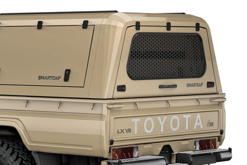 Hardtop RSI Smartcap EVO pour Toyota Land Cruiser 78/79 Double Cab, robuste et adapté au modèle LC Commercial.
