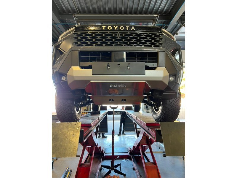 Ski protection avant Offroad aluminium 8mm N4-Offroad pour Toyota Hilux Travo 2026+ - Toyota Hilux 2026+
