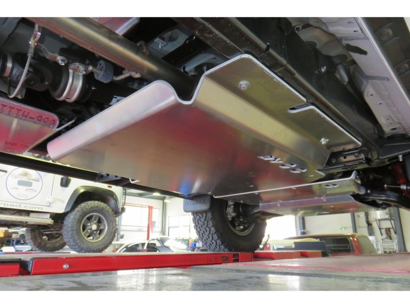 Ski protection boîte de transfert et réservoir ADblue aluminium 8mm Toyota Hilux Travo 2026+ N4-Offroad - Toyota Hilux 2026+