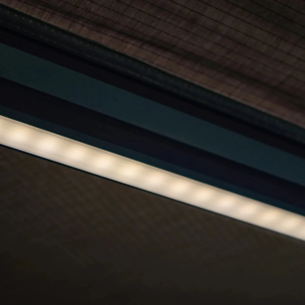 Awning 270° XL Freestanding Right Side LED Eclipse - Darche