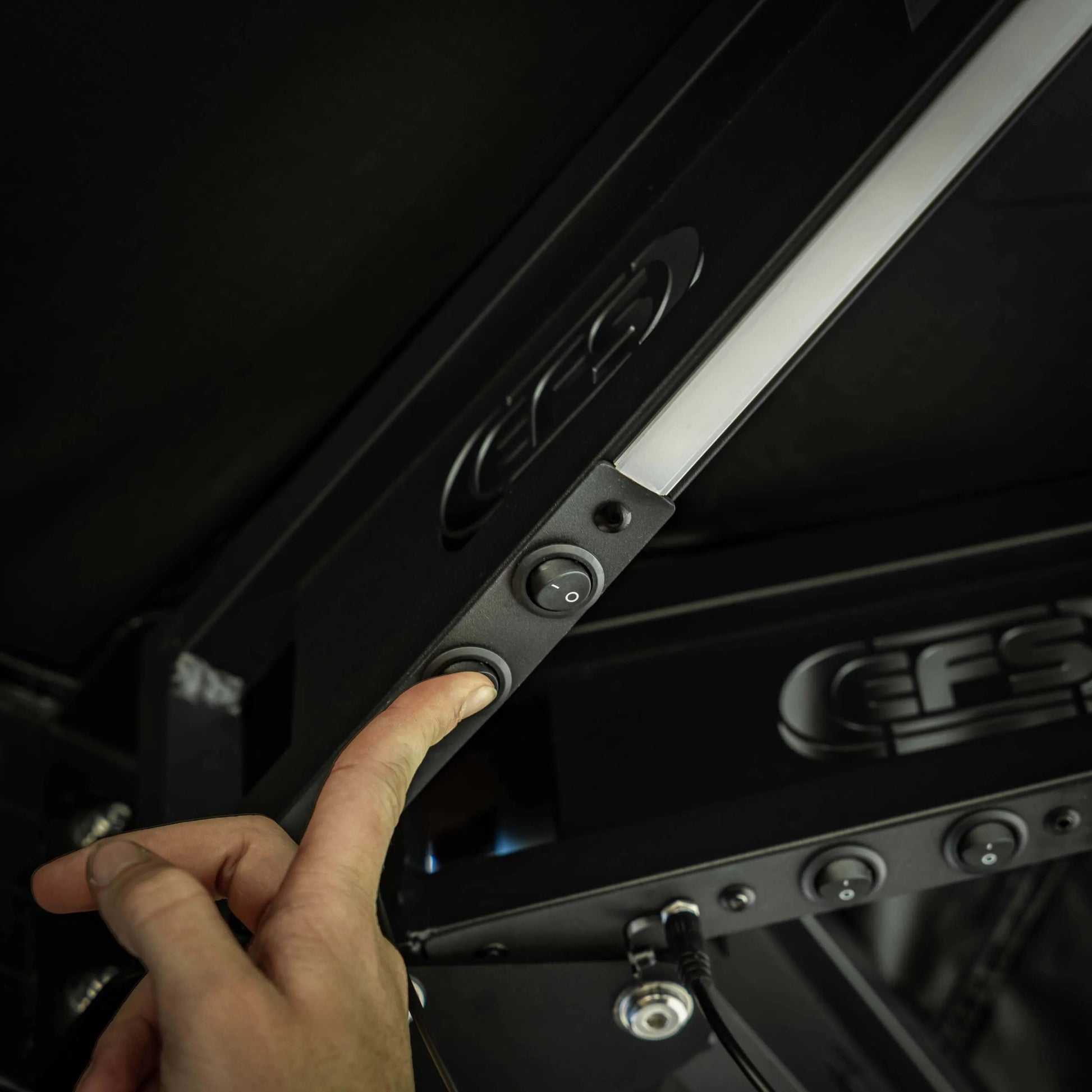 Auvent 270° XL Autoportant - YA'MATE EFS - Auvent Circulaire sur Xperts4x4 Accessoires 4x4 Off-Road