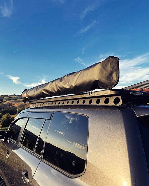 Support de auvent rabattable CROC HINGE – Polyvalence & Robustesse 4x4 sur Xperts4x4 Accessoires 4x4 Off-Road