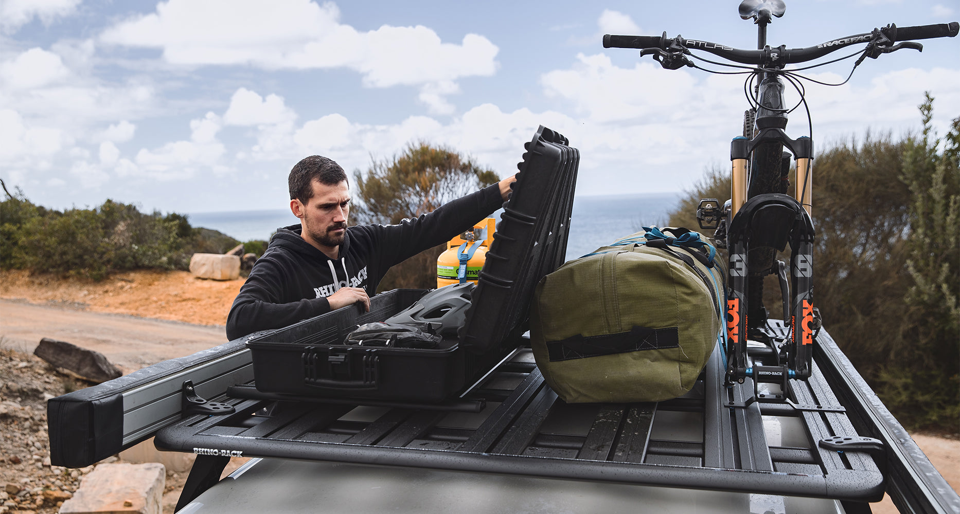 Rhino-Rack Cargo Case 94L | Coffre de rangement robuste 4x4 sur Xperts4x4 Accessoires 4x4 Off-Road