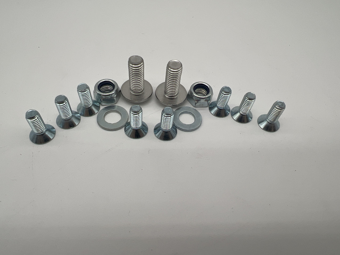 Support compresseur double ARB Toyota Hilux Revo Xtra Cab N4-Offroad sur Xperts4x4 Accessoires 4x4 Off-Road