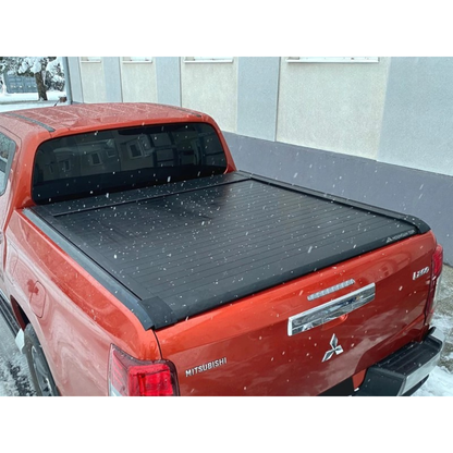 Rideau de Benne Manuel Mountain Top EVOm – Mitsubishi L200 2019+ Double Cab sur Xperts4x4 Accessoires 4x4 Off-Road