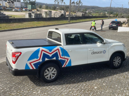 Rideau de Benne Top-Roll Manuel LINE4X4 Double Cab sur Xperts4x4 Accessoires 4x4 Off-Road