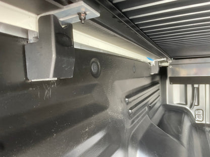 Rideau de Benne Top-Roll Manuel LINE4X4 Double Cab sur Xperts4x4 Accessoires 4x4 Off-Road