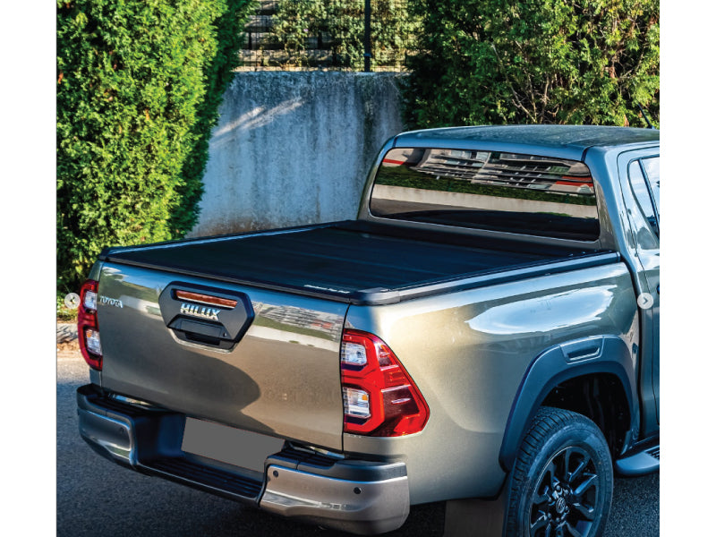 Rideau de Benne Top-Roll Manuel LINE4X4 Double Cab sur Xperts4x4 Accessoires 4x4 Off-Road