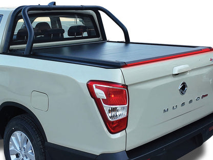 Rideau de Benne Top-Roll Manuel LINE4X4 Double Cab sur Xperts4x4 Accessoires 4x4 Off-Road