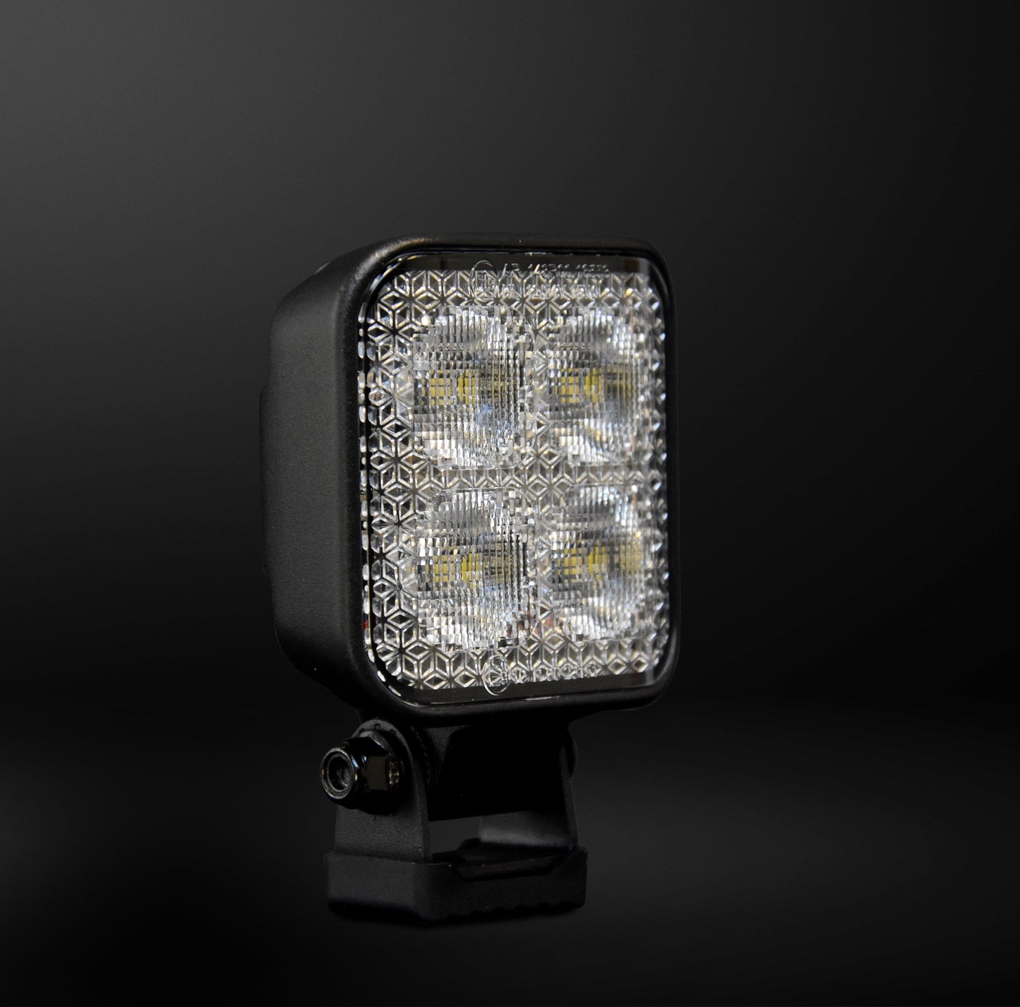 Feux de Travail LED Lumidrive Panoramax - Puissance & Étanchéité sur Xperts4x4 Accessoires 4x4 Off-Road