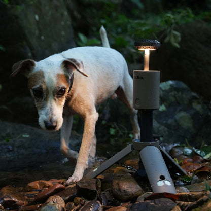 OuTask Lampe Télescopique LED Outdoor 720° - Tactical Earth sur Xperts4x4 Accessoires 4x4 Off-Road