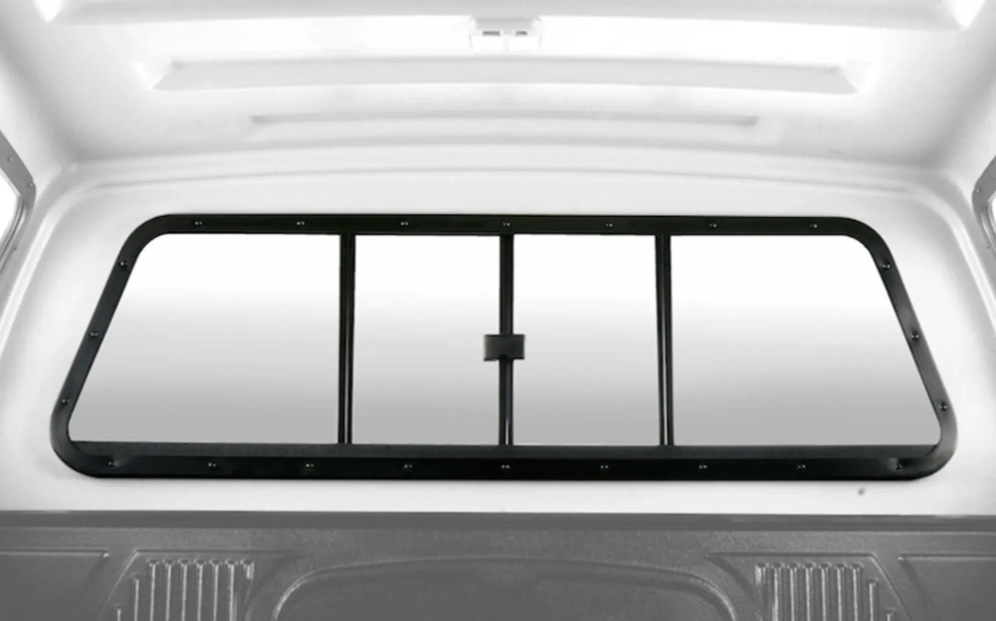 Hardtop Aeroklas Isuzu Dmax 2021+ Extra Cab sur Xperts4x4 Accessoires 4x4 Off-Road