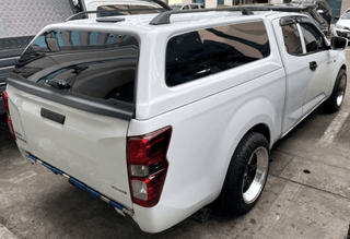 Hardtop Aeroklas Isuzu Dmax 2021+ Extra Cab sur Xperts4x4 Accessoires 4x4 Off-Road