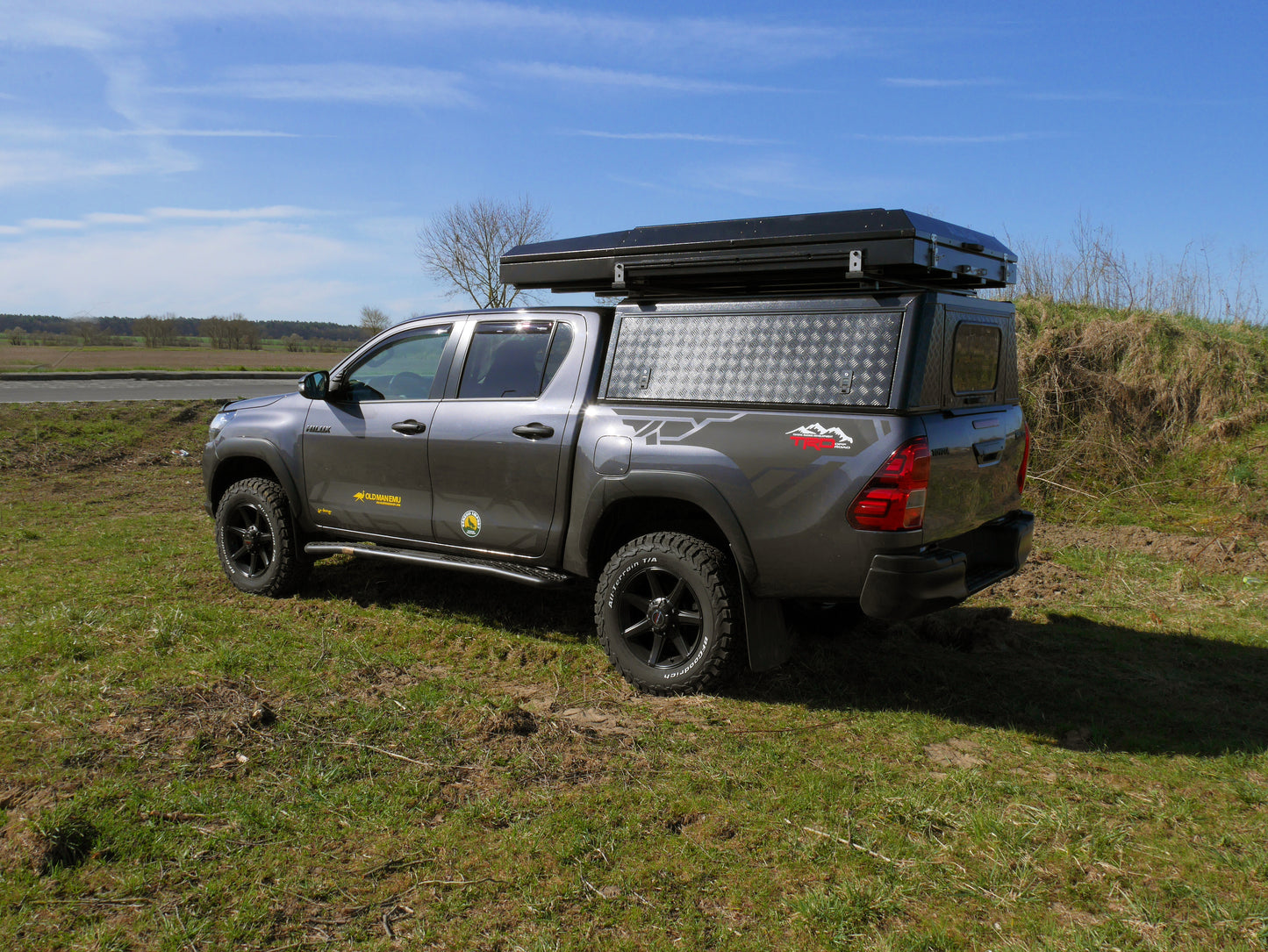 Hardtop Alu-Cab Adventure Mercedes-Benz X-Class 2018+ sur Xperts4x4 Accessoires 4x4 Off-Road