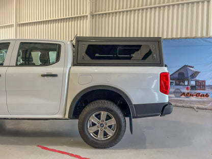 Hardtop Alu-Cab Contour Isuzu D-Max 2020-2023 Double Cab sur Xperts4x4 Accessoires 4x4 Off-Road