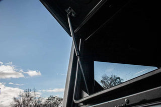Hardtop Alu-Cab Contour Nissan Navara 2016+ Double Cab sur Xperts4x4 Accessoires 4x4 Off-Road