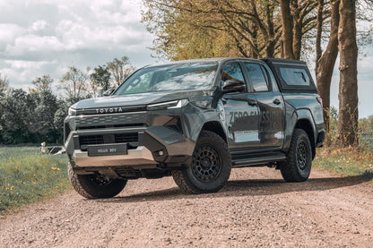 Hardtop Alu-Cab "Contour" Toyota Hilux 2026+ N90 - Double Cab sur Xperts4x4 Accessoires 4x4 Off-Road