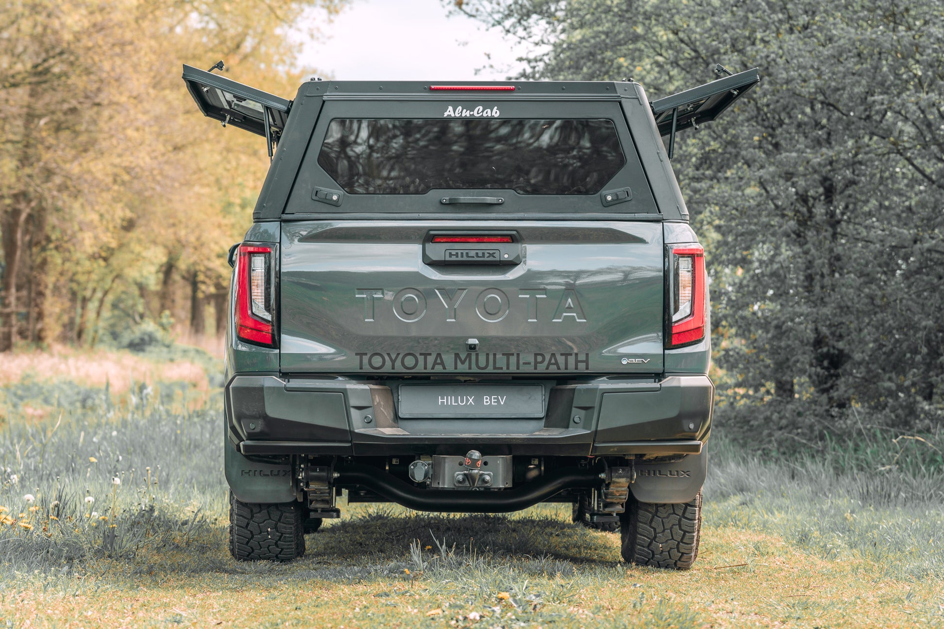Hardtop Alu-Cab "Contour" Toyota Hilux 2026+ N90 - Double Cab sur Xperts4x4 Accessoires 4x4 Off-Road
