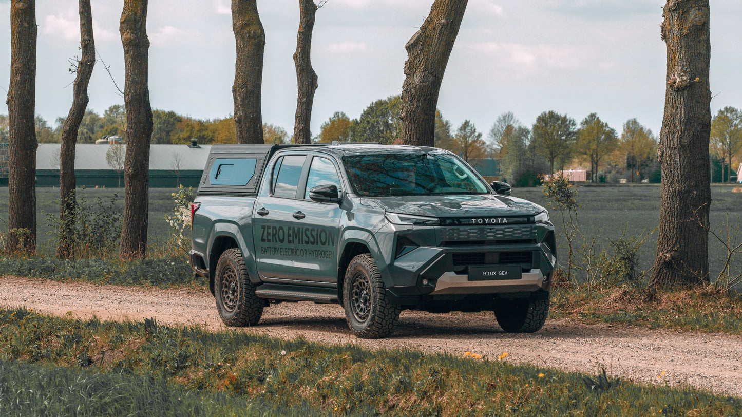 Hardtop Alu-Cab "Contour" Toyota Hilux 2026+ N90 - Double Cab sur Xperts4x4 Accessoires 4x4 Off-Road