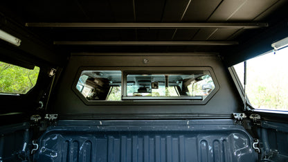 Hardtop Alu-Cab "Contour" Toyota Hilux 2026+ N90 - Double Cab sur Xperts4x4 Accessoires 4x4 Off-Road