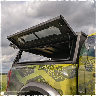 Hardtop Alu-Cab Contour Toyota Tundra 2022+ 5.5" CrewMax sur Xperts4x4 Accessoires 4x4 Off-Road