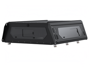 Hardtop Alu-Cab Contour Toyota Tundra 2022+ 5.5" CrewMax sur Xperts4x4 Accessoires 4x4 Off-Road