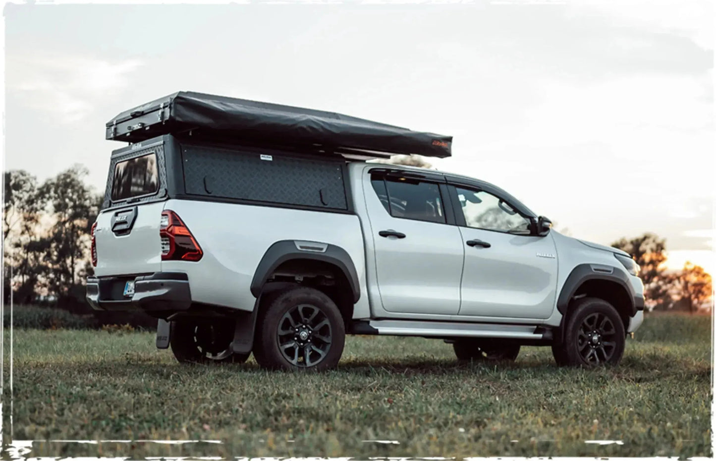 Hardtop Alu-Cab Explorer 3 Toyota Hilux 2016 à Présent sur Xperts4x4 Accessoires 4x4 Off-Road