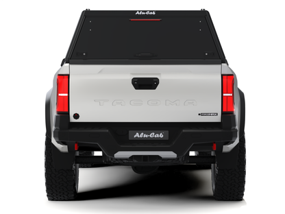 Hardtop Alu-Cab "Guard" Toyota Tacoma 2024+ (Version Lisse) sur Xperts4x4 Accessoires 4x4 Off-Road