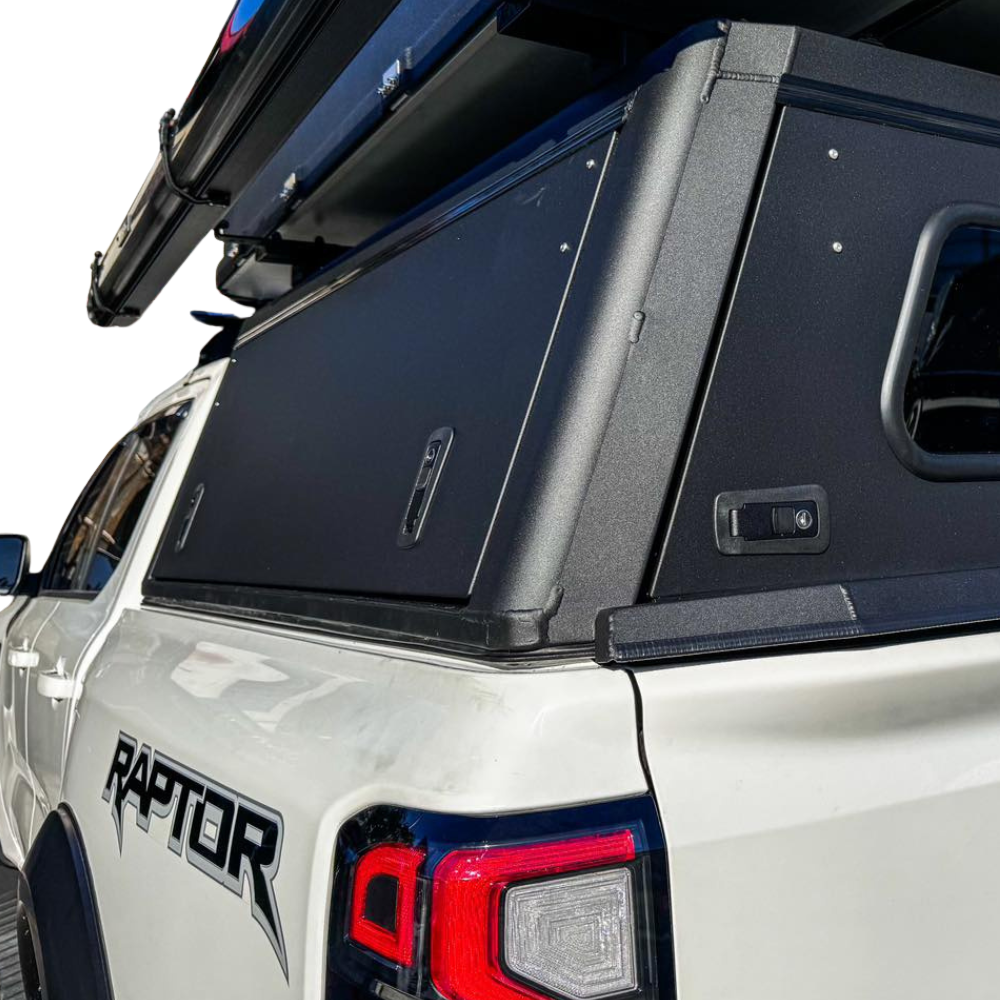 Hardtop en aluminium Alu-Cab Explorer 3 pour Nissan Navara NP300 D23 2016+, robuste et adapté à la cabine.