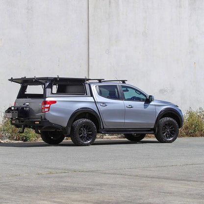 Hardtop Mitsubishi L200 2015+ | RSI SmartCap EVOd Defender sur Xperts4x4 Accessoires 4x4 Off-Road