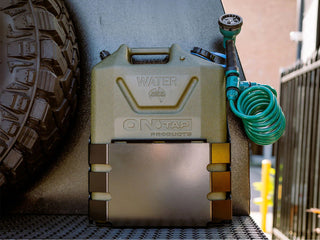 Support Jerry Can 22L ONTAP Noir  Fixation 4x4 Robuste sur Xperts4x4 Accessoires 4x4 Off-Road