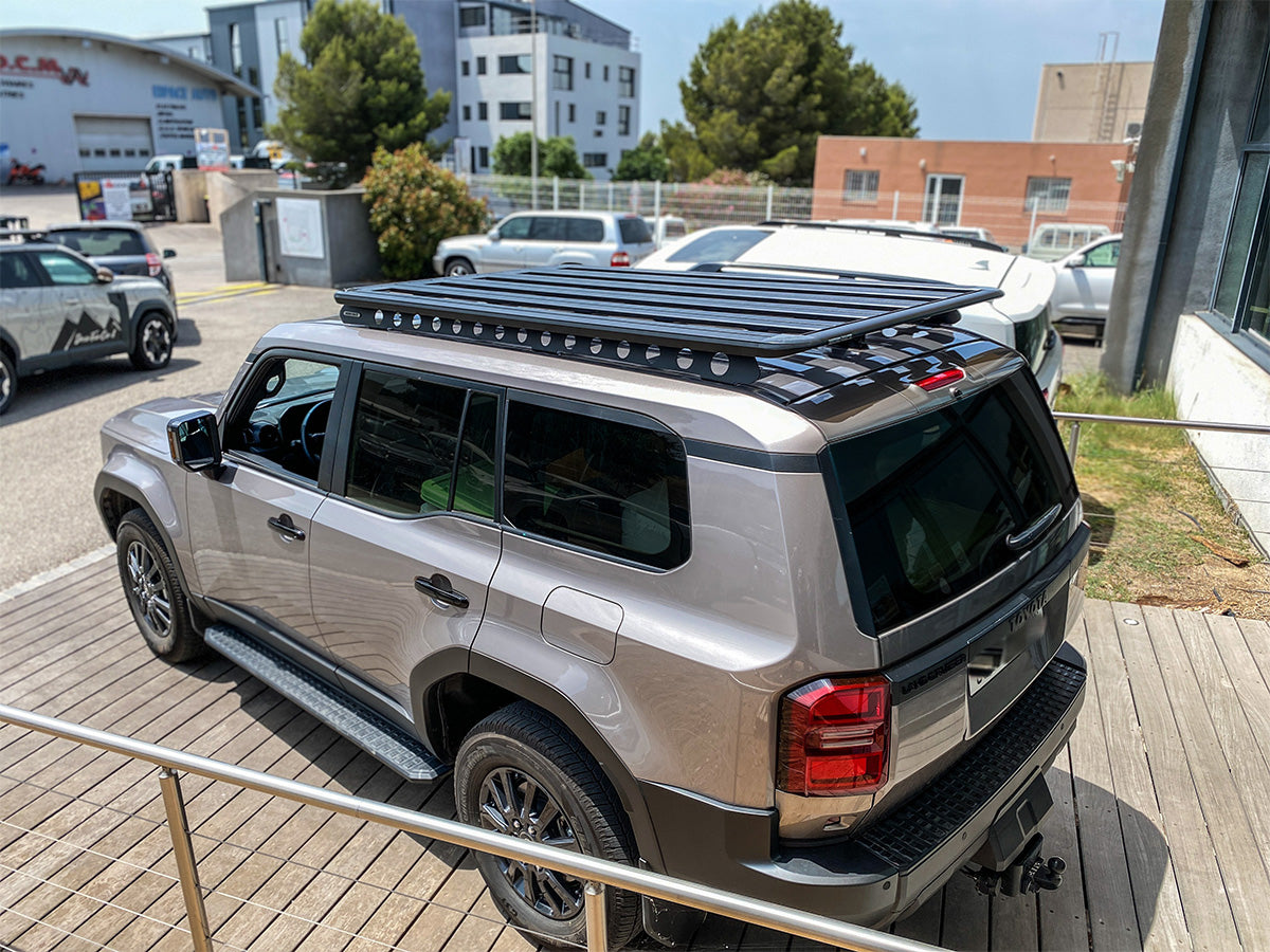 Kit Galerie de Toit Rhino-Rack Pioneer Land Cruiser Prado 250 (2100x1240mm) sur Xperts4x4 Accessoires 4x4 Off-Road
