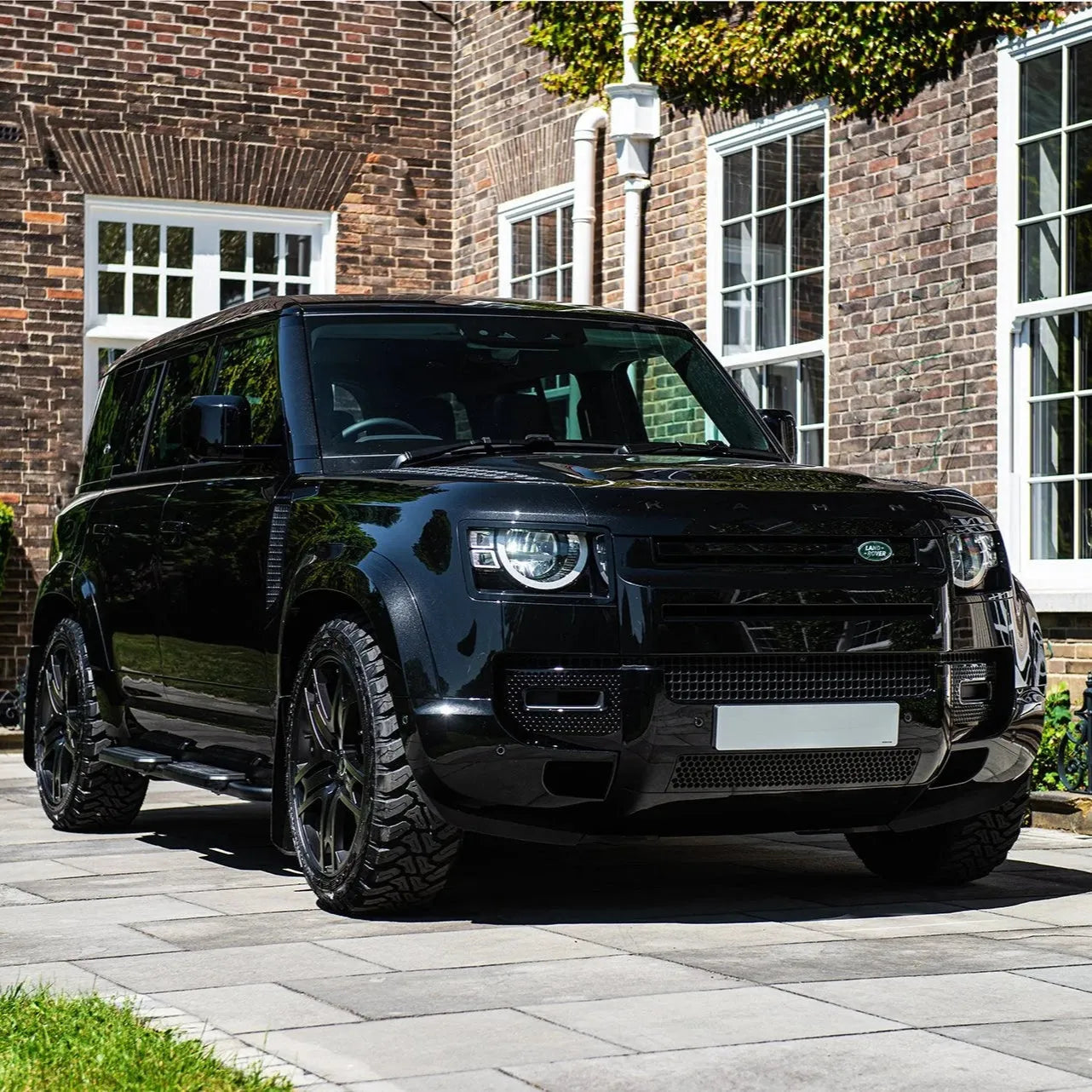 Marche-pied Fixe Kahn Design pour Land Rover Defender 110 (2020+) sur Xperts4x4 Accessoires 4x4 Off-Road