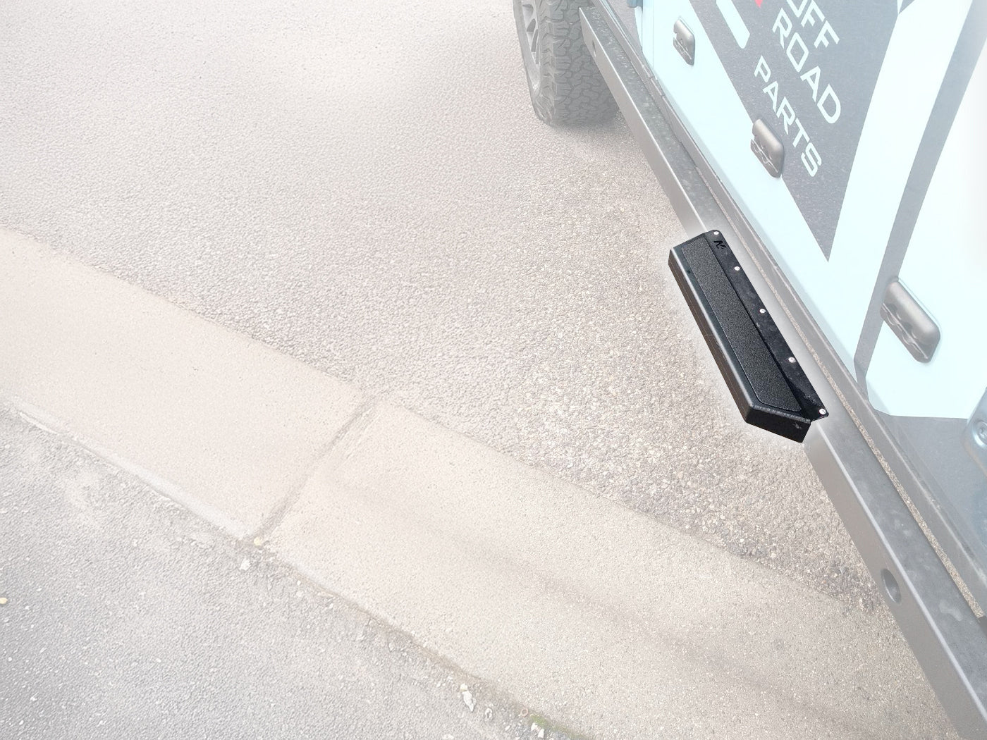 Marche pieds 350mm pour profilés rectangulaires de bas de caisse N4-Offroad sur Xperts4x4 Accessoires 4x4 Off-Road