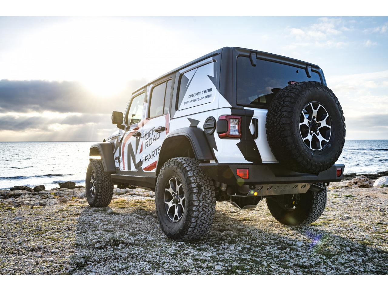 Pare-chocs arrière acier Jeep Wrangler JL JLU N4-Offroad sur Xperts4x4 Accessoires 4x4 Off-Road
