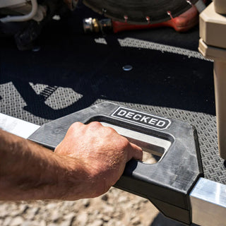 Plateau Coulissant DECKED CargoGlide 1000 - 1850x1240mm sur Xperts4x4 Accessoires 4x4 Off-Road